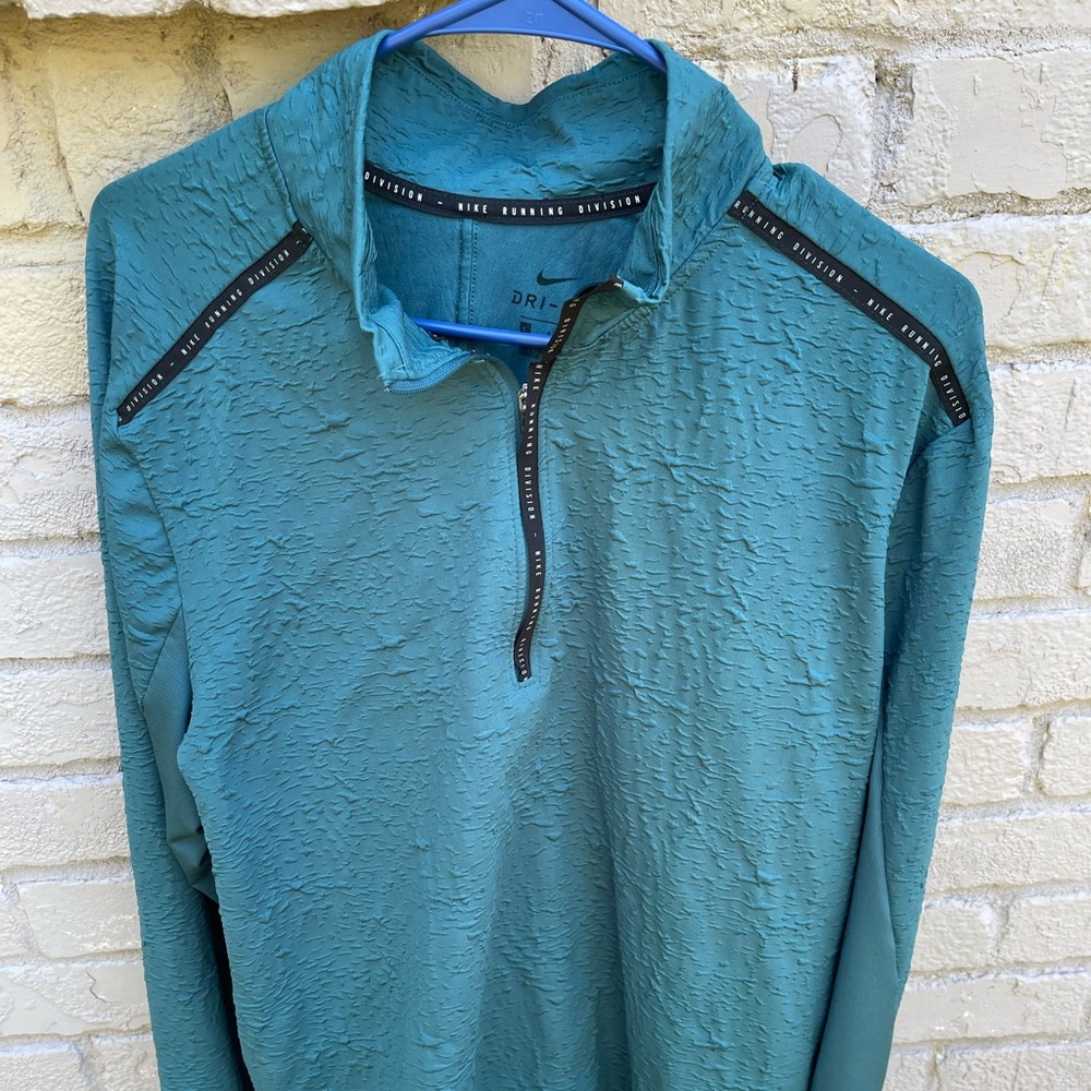 Nike Dri Fit Running Division 1/4 Zip Pullover Size Large